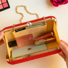 👛💫 Personalised Luxury Clutch – Bold. Beautiful.