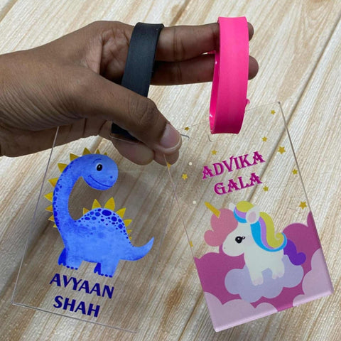 ಕಪ್ಪು ಪಟ್ಟಿಯೊಂದಿಗೆ ವೈಯಕ್ತಿಕಗೊಳಿಸಿದ ಅಕ್ರಿಲಿಕ್ ಬ್ಯಾಗ್ / ಲಗೇಜ್ ಟ್ಯಾಗ್